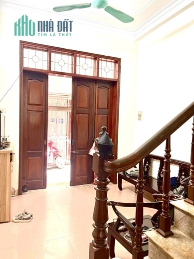 Bán nhà Cát Linh 32m2 6 tầng, ngõ nông, gần phố, 10m ra oto, 5.6 tỷ