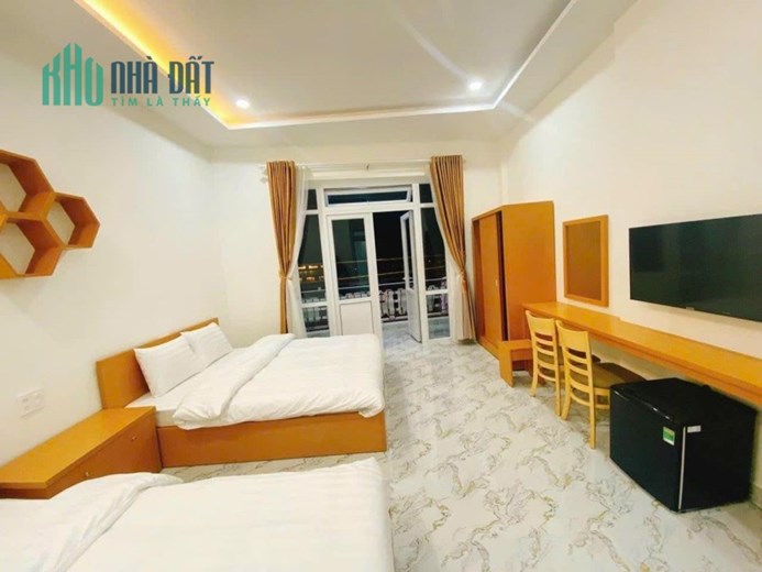 Bán 3 căn khách sạn mặt tiền đường Nguyễn Công Trứ Đà Lạt