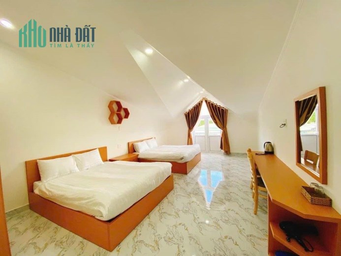 Bán 3 căn khách sạn mặt tiền đường Nguyễn Công Trứ Đà Lạt