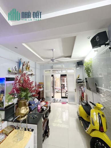Nhà bán 3 Tầng hẻm 166 đường Dương Bá Trạc P2Q8 - Giá 5 Tỷ 8