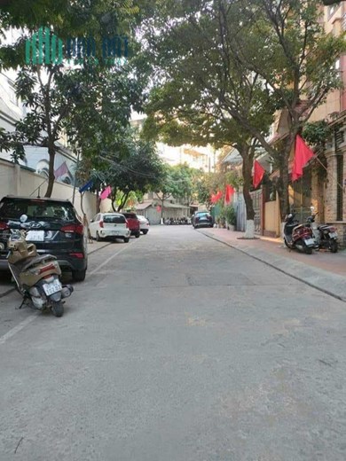 CC bán gấp nhà khu pl đường ô tô tránh , vỉa hè , KD cho thuê khu Đông Quan Cầu Giấy  Lh 0989129838
