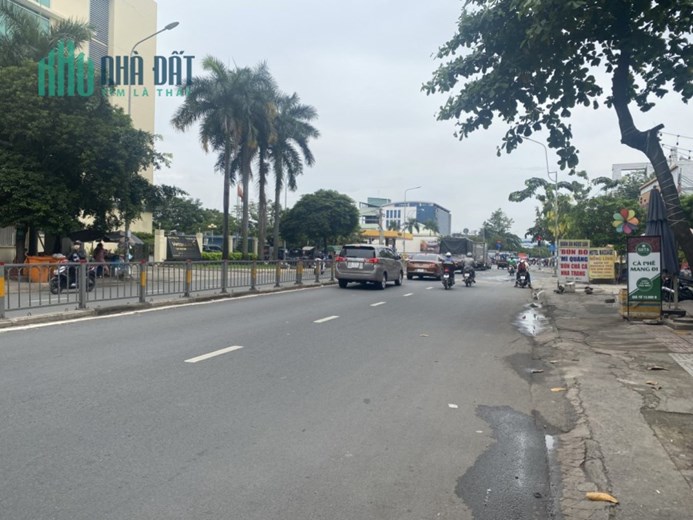 Bán nhà mặt tiền TâyThạnh 4.2 x 15m 1 trệt, 2 lầu, vị trí siêu Vip