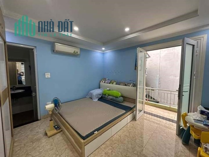 Bán Nhà Mễ Trì Hạ 55m2 x 5 tầng , 5 phòng ngủ đầy đủ công năng, 10m ra phố , ô tô vào nhà, giá công