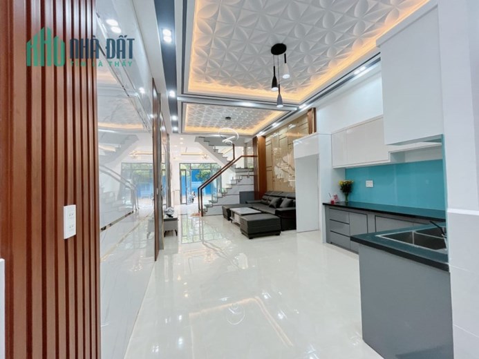 GẤP BÁN MTKD ĐƯỜNG SỐ 9, P.TÂN PHÚ, NGANG 8M, 4 TẦNG, DÒNG TIỀN KHỦNG, HIẾM
