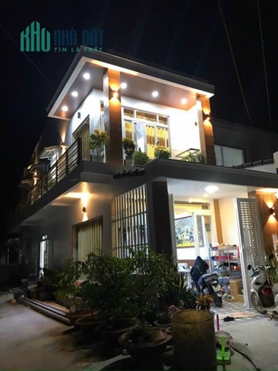 Chính chủ bán nhà 2 mặt tiền full nội thất Châu Thành, Tây Ninh