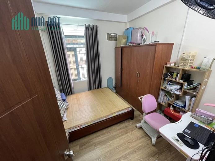 NHÀ Ô TÔ ĐỖ CỔNG - 3 TẦNG - NGANG TO - DT ĐẤT GẦN 90M, TRẦN XUÂN SOẠN,Q.7, 7.5 TỶ.
