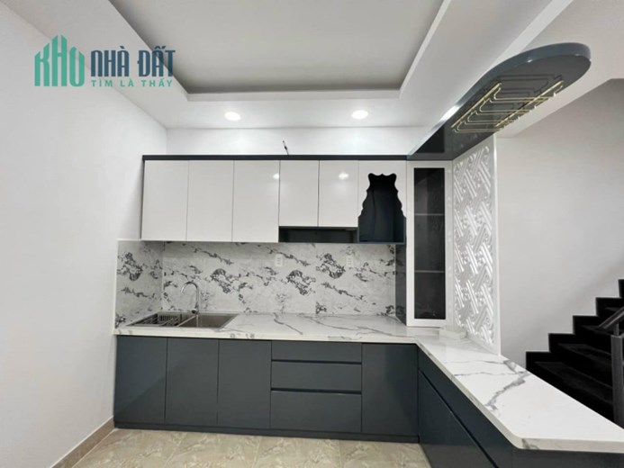 NHÀ TRẦN XUÂN SOẠN, Q.4, HẼM 3,5M, 60 M2, 3 TẦNG,  6,1 TỶ.