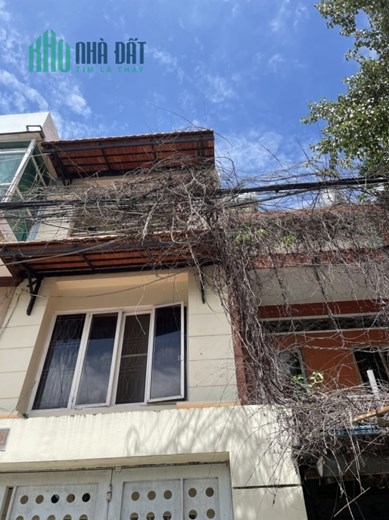 Giáp Quận 1, Sát Mặt Tiền Hưng Phú Quận 8, 132m2 (8x16.5), tiện xây CHDV