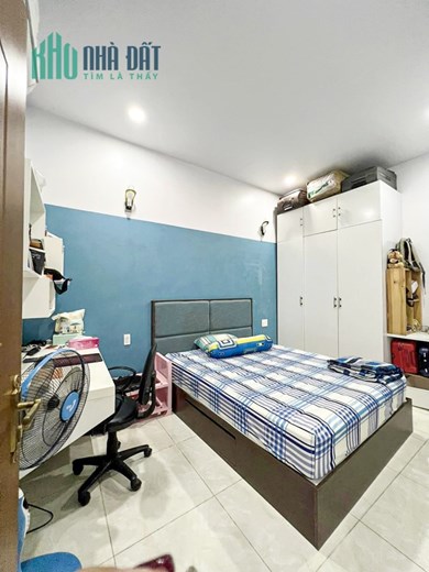 Bán nhà đường lớn xe hơi đỗ cửa, Tô Hiến Thành Quận 10, 4 tầng, ngang lớn 4.6m - 60m2 - Chỉ 10.x tỷ