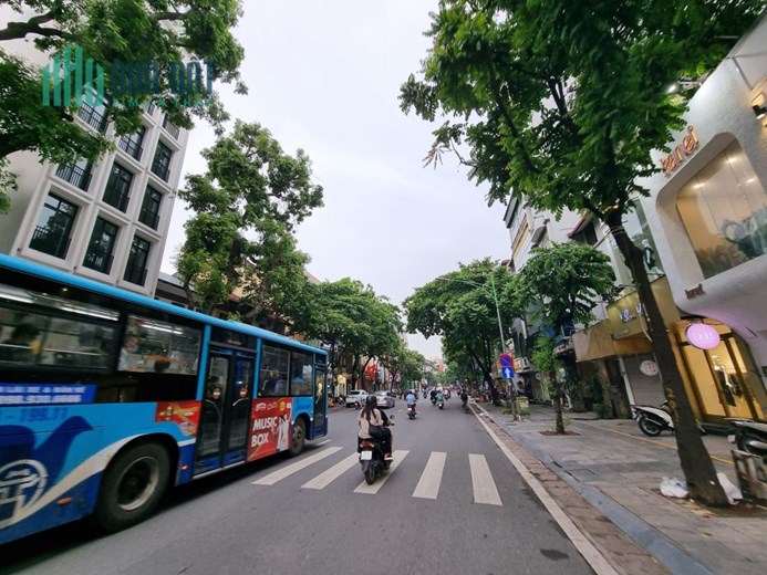 [ CHỦ CẦN BÁN] MP PHỐ HUẾ  BÊN LẺ 84M2, MẶT TIỀN 5M, LÔ GÓC, KD NGÀY ĐÊM.