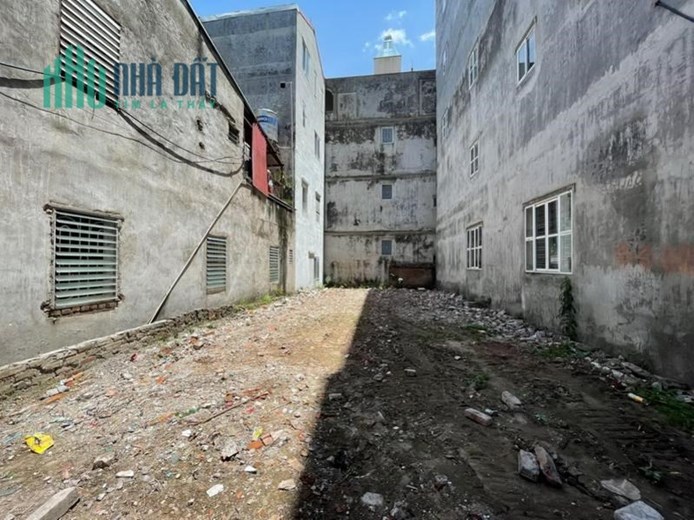 Đất Đẹp Tây Hồ, 130m2, Mặt Tiền 7.3m, Ô Tô Vào Nhà, Ngõ Thông, Bán 13.69 Tỷ