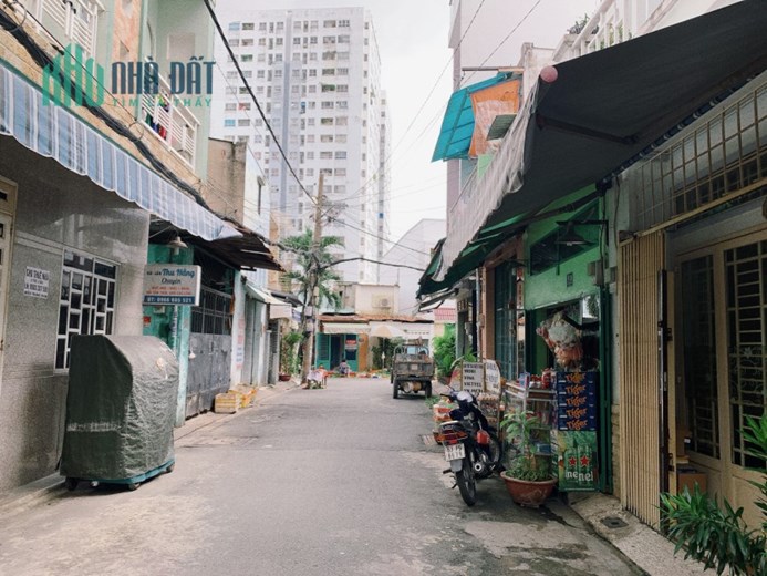 Nhà Chính chủ bán nhà 31/6 Huỳnh Thiện Lộc , F. Hòa Thạnh , Quận Tân Phú, Tel : 0903593540