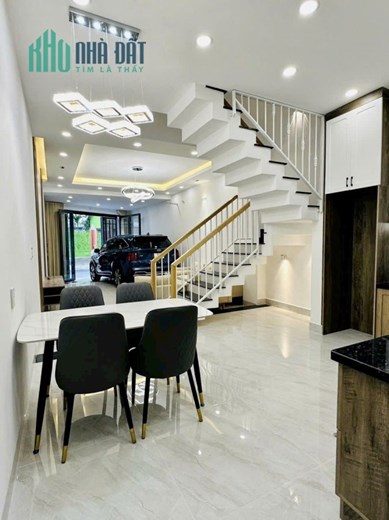 Nhà Hẻm 10M Thông 4Tầng 4.7Mx14M Đường Tái Thiết P11 Quận Tân Bình.
