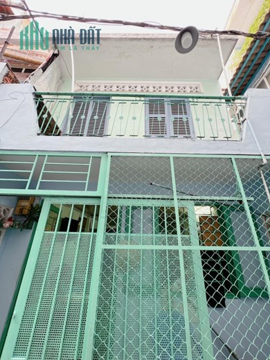 NHÀ 2 TẦNG - NGANG 4 NỞ HẬU 5M DÀI 17M - ĐOÀN VĂN BƠ - GIÁ 4.X TỶ