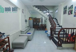 Bán nhà Ô Cách Ngô Gia Tự Long Biên 35m2 4T Mt 4m 4Pn gần Oto Nhỉnh 2.9 tỷ