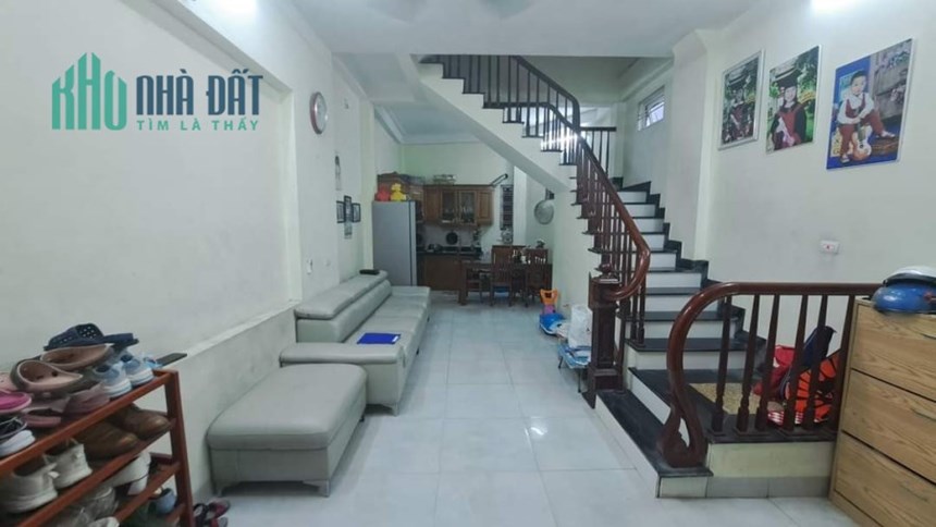 Bán nhà Ô Cách Ngô Gia Tự Long Biên 35m2 4T Mt 4m 4Pn gần Oto Nhỉnh 2.9 tỷ
