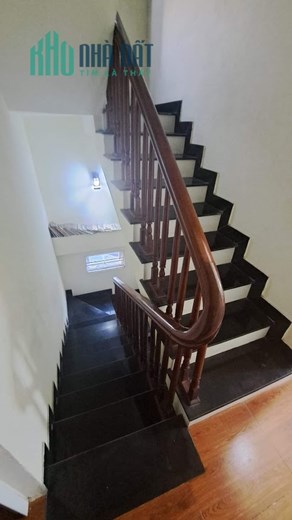 Bán nhà Ô Cách Ngô Gia Tự Long Biên 35m2 4T Mt 4m 4Pn gần Oto Nhỉnh 2.9 tỷ