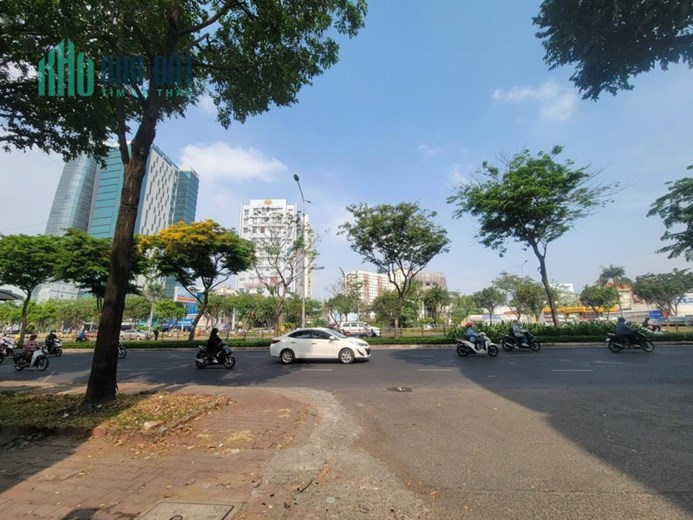 CHÍNH CHỦ Cần Bán Lô Đất Tặng Căn Nhà Hẻm Xe Hơi 174 Điện Biên Phủ, Bình Thạnh, Hồ Chí Minh