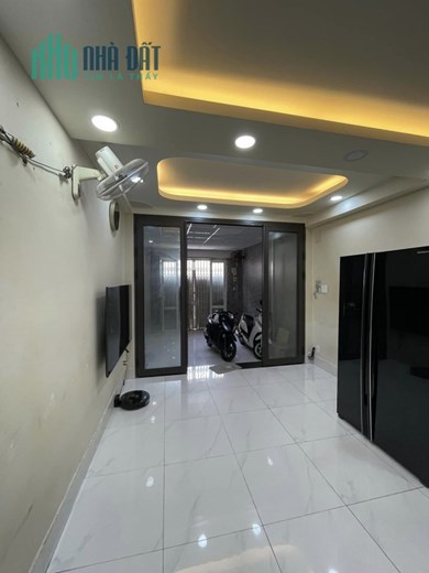 Bán nhà mặt tiền Phạm Ngọc Thảo, Tân Phú, sát Tân Bình, 38m2, 4 tầng 3PN, chỉ 3.7 tỷ TL