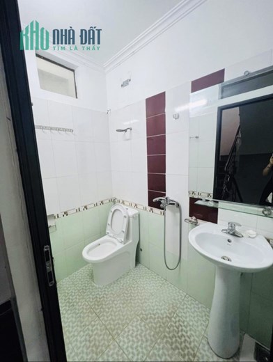 Bán nhà Thiên Lôi diện tích 40m 4 tầng GIÁ 2.25 tỉ gần ngay AEON