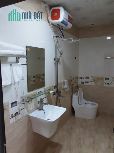 CHÍNH CHỦ NHƯỢNG LẠI KHÁCH SẠN ĐANG KINH DOANH - GIÁ ĐẸP CHO KHÁCH THIỆN CHÍ