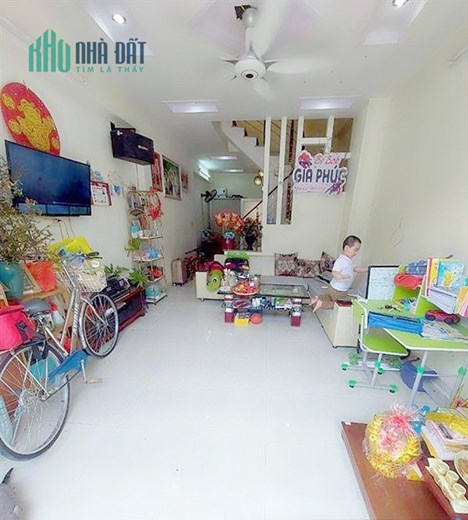 Bán nhà mặt ngõ ô.tô đỗ cửa 40m 3 tầng GIÁ 2.5 tỉ tại Ngô Gia Tự gần Cát Bi