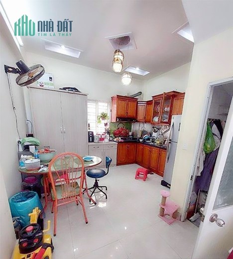 Bán nhà mặt ngõ ô.tô đỗ cửa 40m 3 tầng GIÁ 2.5 tỉ tại Ngô Gia Tự gần Cát Bi