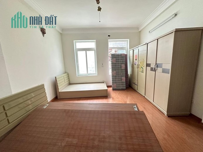 PHỐ YÊN HOÀ - NHÀ ĐẸP - GẦN PHỐ- 2 THOÁNG - DT 42M , MT 4M - GIÁ 5,1 TỶ