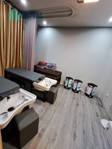 CẦN SANG NHƯỢNG CỬA HÀNG BAO GỒM NHÀ 5 TẦNG TẠI SỐ 18 NGÕ 61, P. HOÀNG CẦU, CHỢ DỪA,  HÀ NỘI
