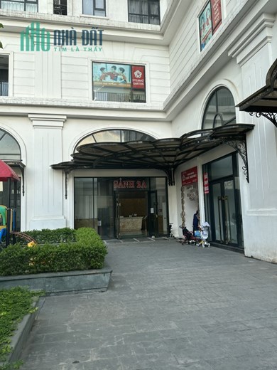 Bán Shophouse kinh doanh chân đế nhất toà chung cư Eco Lake View 32 Đại Từ