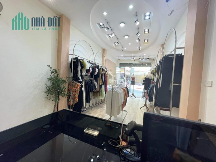 Sang nhượng cửa hàng mặt phố Khâm Thiên Đống Đa HN