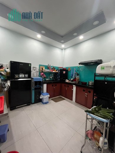 Bán nhà hẻm xe hơi Lạc Long Quân 42m2, 2 lầu, Phường 11 Tân Bình giá 3.9 tỷ
