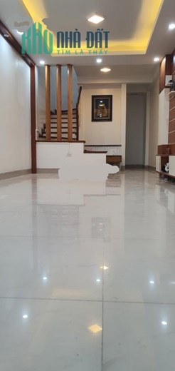 Cho thuê nhà 5 tầng tại Nguyên Hồng Ba Đình 45m2