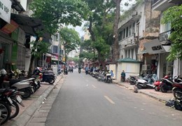 cần bán nhà phố hòe nhai.lô góc,vỉa hè rông 2,6m,mặt tiền 4,5m,21tỷ
