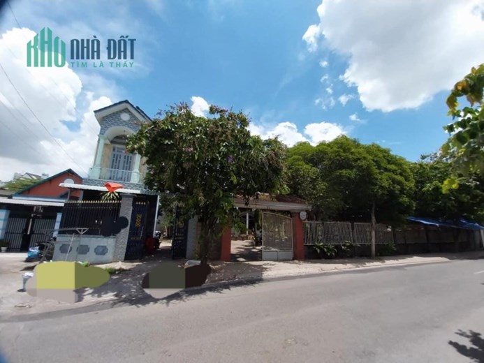 Nhỉnh 4 tỷ nhà 9x13m mặt tiền Tân Hiệp, Thị trấn Hocmon