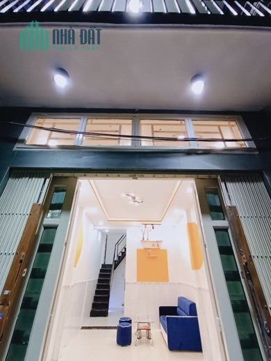 BÁN NHÀ 1/ ĐƯỜNG VĂN CAO XÂY MỚI  ĐẸP 1 TRỆT 1 LẦU, GIÁ YÊU THƯƠNG.