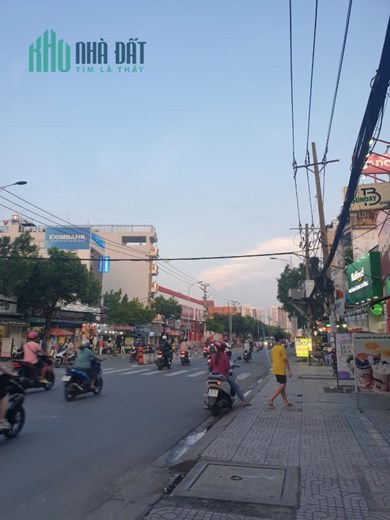 NHÀ ĐẸP 3 BƯỚC RA MẶT TIỀN - LÊ VĂN QUỚI - 55m2 - HXH - 3 PN GIÁ 3.X TỶ