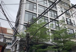 Chủ có tuổi nhờ em Hòa bán gấp CCMN Hồ Tùng Mậu 180m2, 9 tầng, mt 12m, 40 phòng, giá rao bán 33 tỷ.