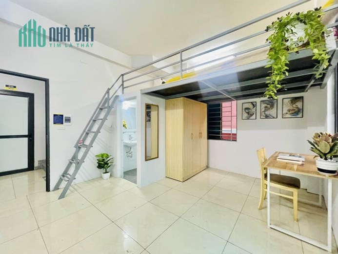 Chủ có tuổi nhờ em Hòa bán gấp CCMN Hồ Tùng Mậu 180m2, 9 tầng, mt 12m, 40 phòng, giá rao bán 33 tỷ.