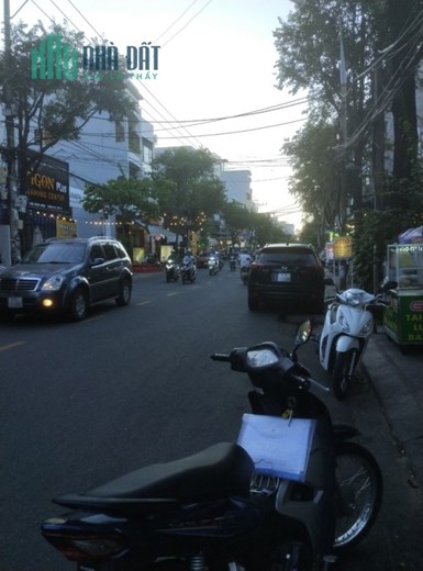 Nhà Mặt Tiền Núi Thành 60m2, ngang 5.8, Kinh Doanh