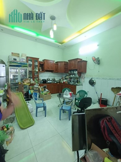 Bán nhà HXH Lê Văn Quới 100m2 2 tầng chỉ 6,3 tỷ còn TL.
