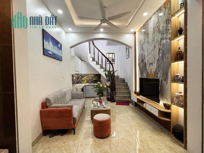 NHÀ NGÃ TƯ SỞ 1 NƯỚC RA PHỐ GARA SAU NHÀ KINH DOANH ỔN MÀ LẠI CHỈ NHỈNH 3TY