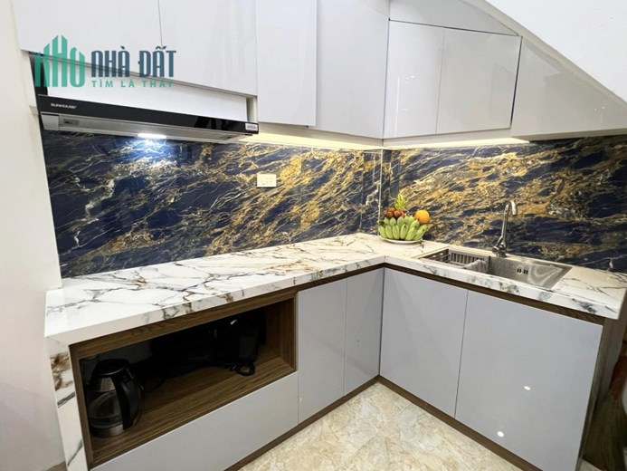 NHÀ NGÃ TƯ SỞ 1 NƯỚC RA PHỐ GARA SAU NHÀ KINH DOANH ỔN MÀ LẠI CHỈ NHỈNH 3TY