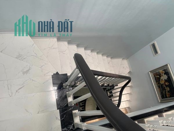 BÁN NHÀ ĐẸP PHÙNG CHÍ KIÊN CẦU GIẤY, PHÂN LÔ, ÔTÔ ĐỖ CỬA, 3 BƯỚC RA PHỐ, 62M2 NHỈNH 10TỶ