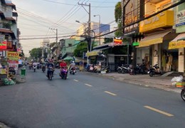 Bán gấp MTKD đỉnh 14m ngay Nguyễn Sơn quận Tân Phú 7 x 8m hơn 6 tỷ TL CC