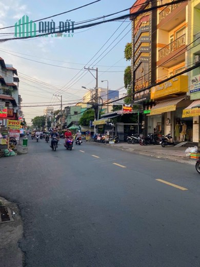 Bán gấp MTKD đỉnh 14m ngay Nguyễn Sơn quận Tân Phú 7 x 8m hơn 6 tỷ TL CC