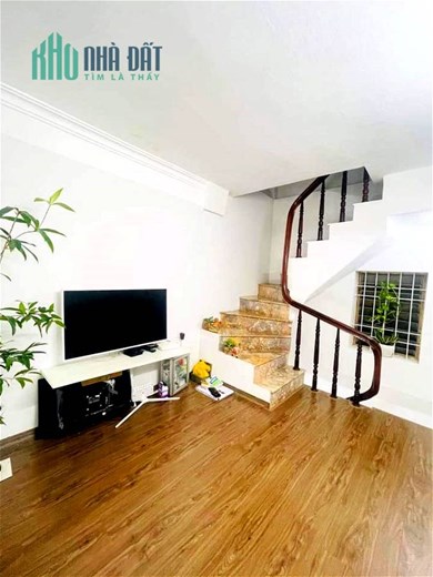 TIỀN NHỎ-NHÀ ĐẸP Ở NGAY-CHỢ KHÂM THIÊN-TT ĐỐNG ĐA-HƠN 20m-5T-2.55 tỷ