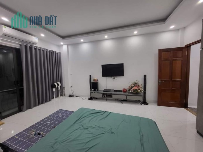 NHÀ NGỌC LÂM - NHỈNH 6 TỶ - 50M- RỘNG 4.1M - OTO QUA NHÀ - GẦN CẦU CHƯƠNG DƯƠNG - VIEW THOÁNG VĨNH