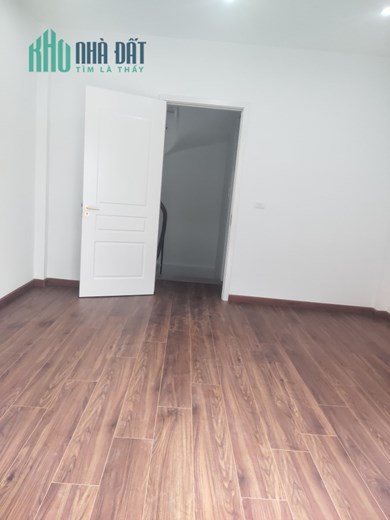 Bán nhà ngõ 181 phố Quan Nhân dt 35 m2 x 5 t mới tinh giá bán 4,15 tỷ