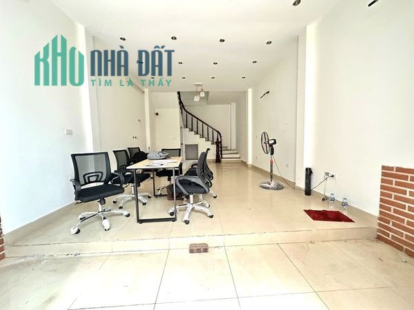 THẬT 99%!!! Kiếm đâu ra hộ khẩu Cầu Giấy, Yên Hòa, 42m2  chỉ Nhỉnh 5 Tỷ